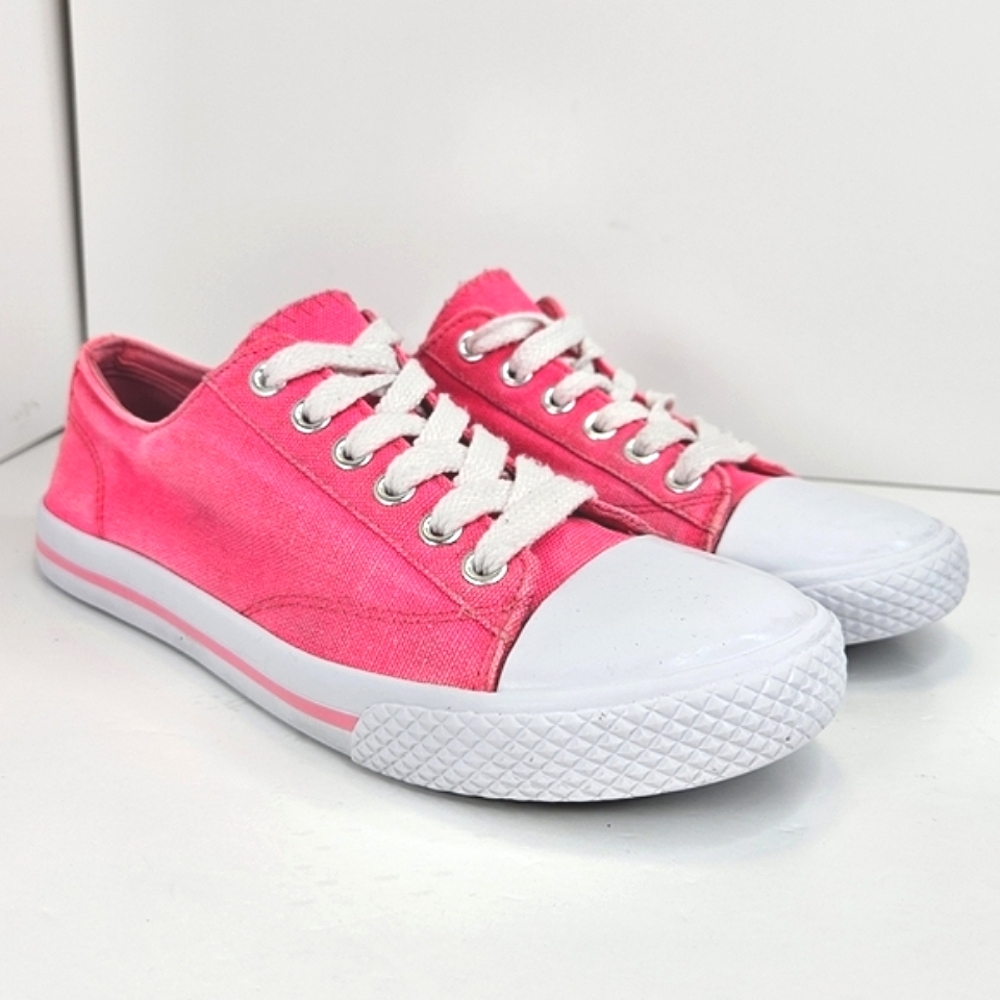 Airwalk Women's Pink Canvas Low Top Sneakers Cap Toe Shoes Size 6.5